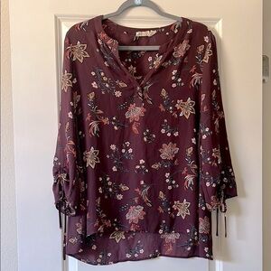 Everleigh Maroon Floral V-Neck Relaxed 3/4 Sleeve Blouse Size M